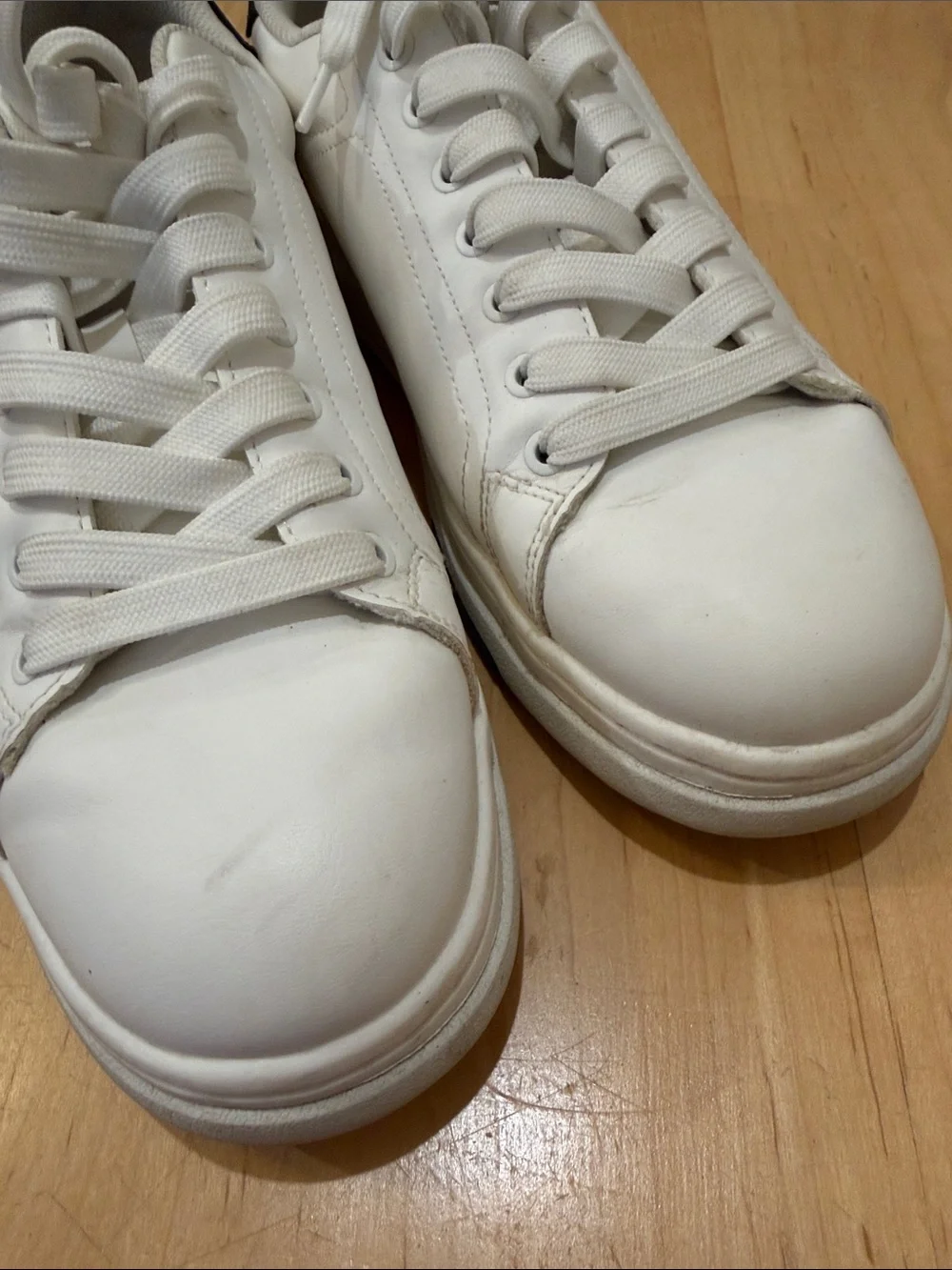 ZARA Classic White Low-Top Men's Sneakers